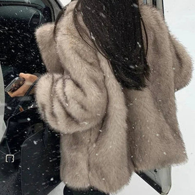 Ravensby | Cosy Faux Fur Coat